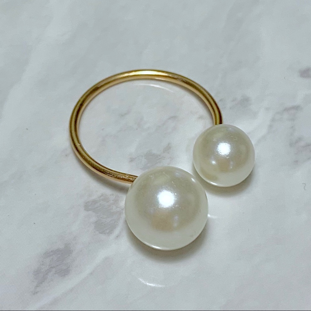 Pearl Ring - Picture 2 of 3